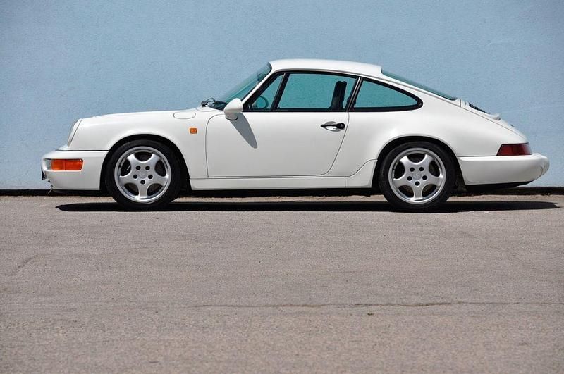 Weiß Gebraucht 1992 Porsche 911 Carrera RS Coupé | 299.000 € - Bild 1/4