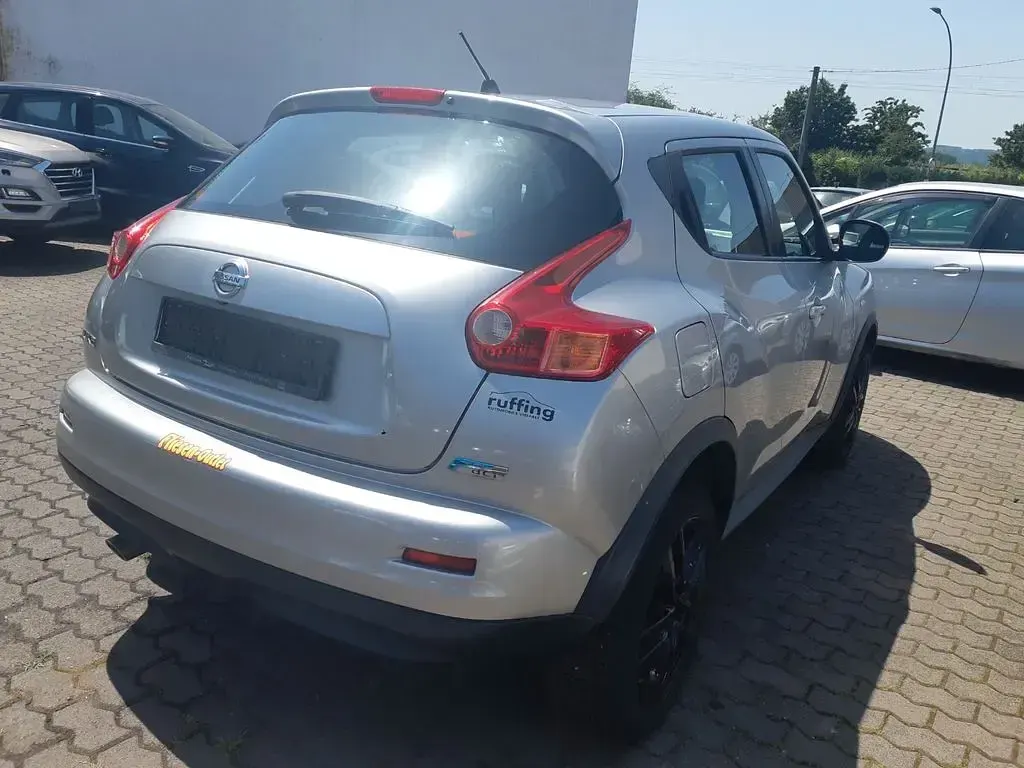 Gebraucht Nissan Juke Acenta 110 PS (80 kW) 2013 Silber SUV