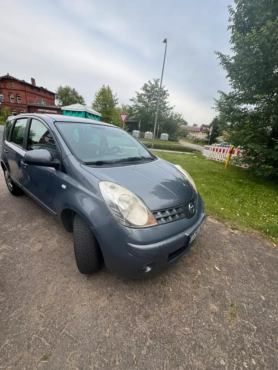 Gebraucht Nissan Note 88 PS (64 kW) 2008 Grau Kleinwagen