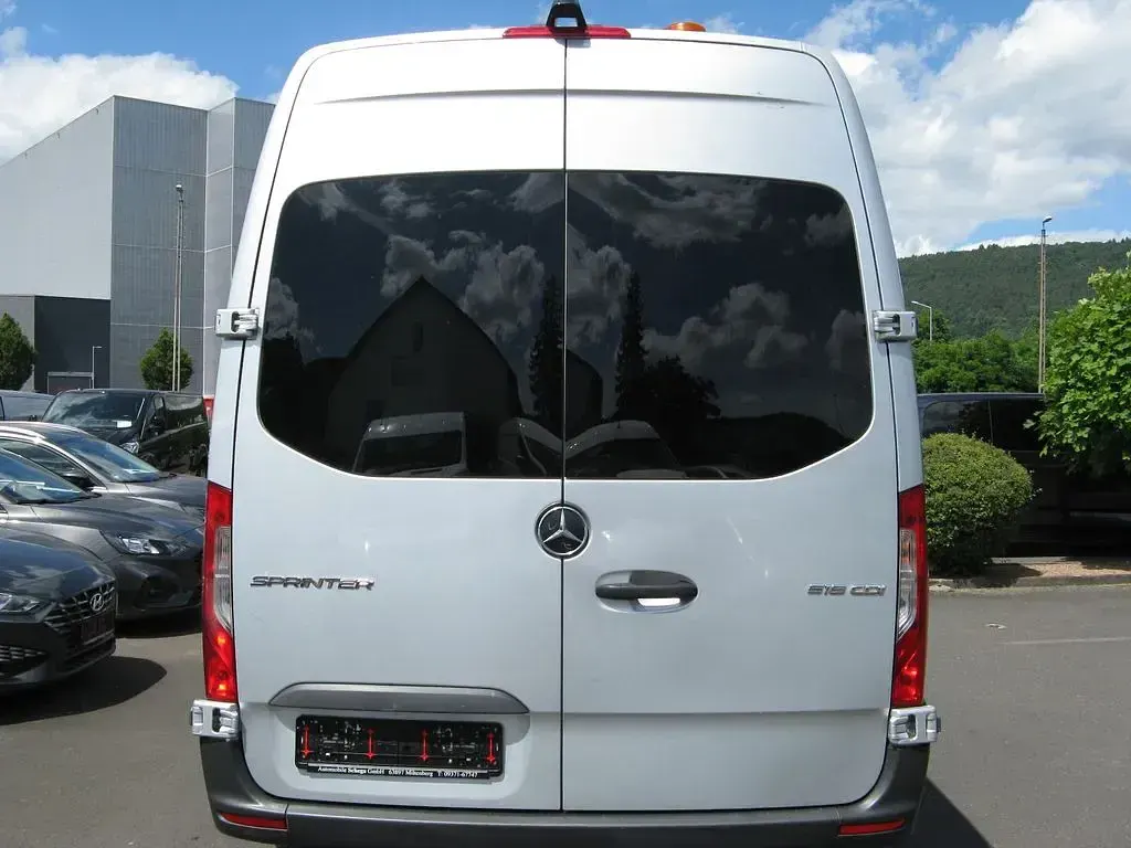 Gebraucht Mercedes Sprinter 163 PS (119 kW) 2020 Silber Van