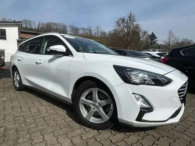 Second-hand Ford Focus 120 CP (88 kW) 2020 Alb Berlinǎ