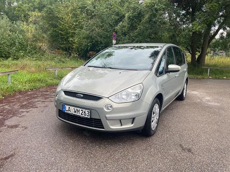 Gold Gebraucht 2009 Ford S-MAX Trend Van / Kleinbus | 4.800 € - Bild 1/4
