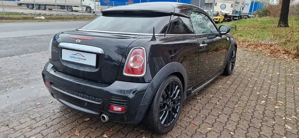 Gebraucht Mini Cooper 122 PS (89 kW) 2013 Schwarz Kleinwagen