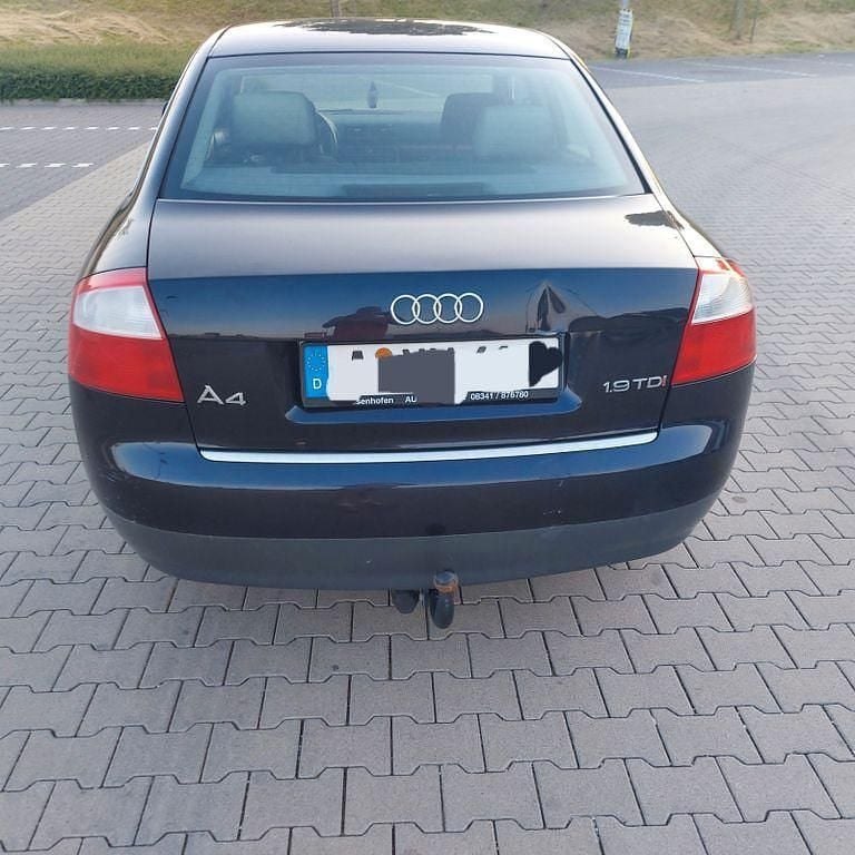 Gebraucht 2001 Audi A4 Limousine | 650 € (Superpreis) - Bild 1/4
