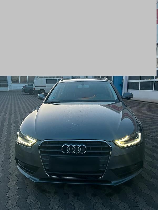 Gebraucht Audi A4 Comfort 204 PS (150 kW) 2013 Grau Kombi