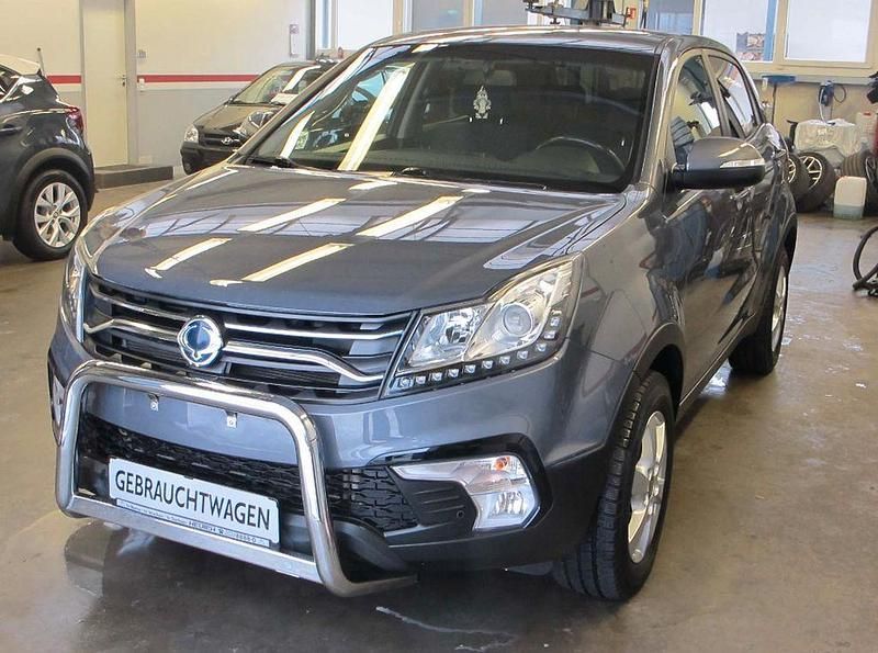 Grau Gebraucht 2019 Ssangyong (KGM) Korando SUV | 9.900 € (Superpreis) - Bild 1/4