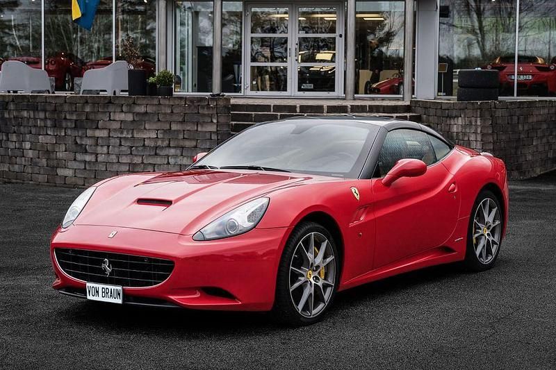 Gebraucht Ferrari California 460 PS (338 kW) 2010 Rot Cabrio
