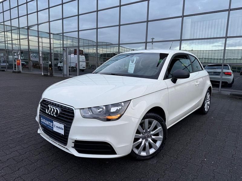 Weiß Gebraucht 2011 Audi A1 Attraction Kleinwagen | 9.590 € - Bild 1/4