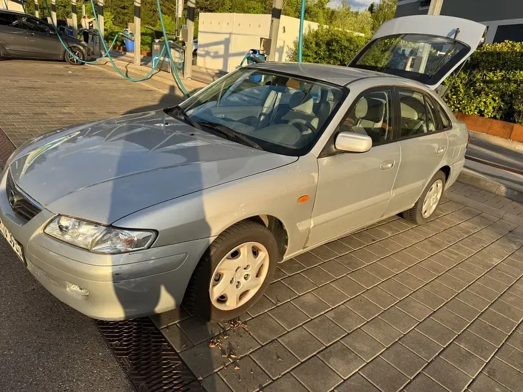Gebraucht Mazda 626 Exclusive 116 PS (85 kW) 2001 Grau Limousine