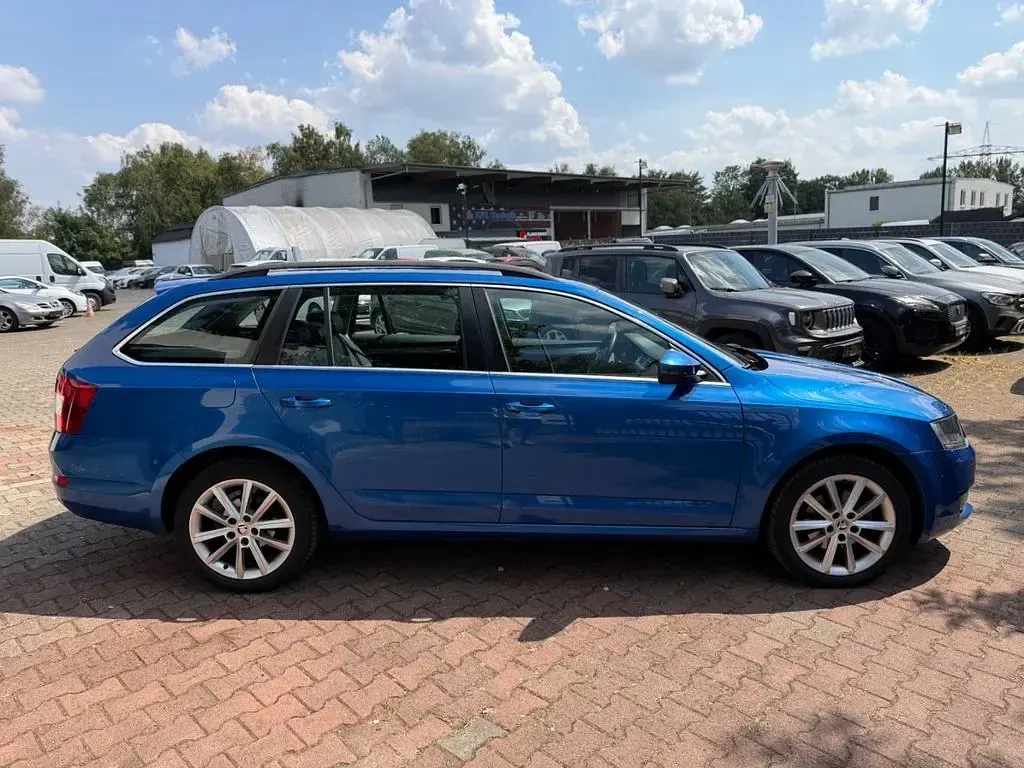Gebraucht Skoda Octavia Style 150 PS (110 kW) 2015 Blau Kombi