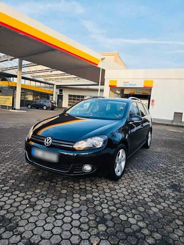 Second-hand VW Golf VI 105 CP (77 kW) 2011 Negru Hatchback