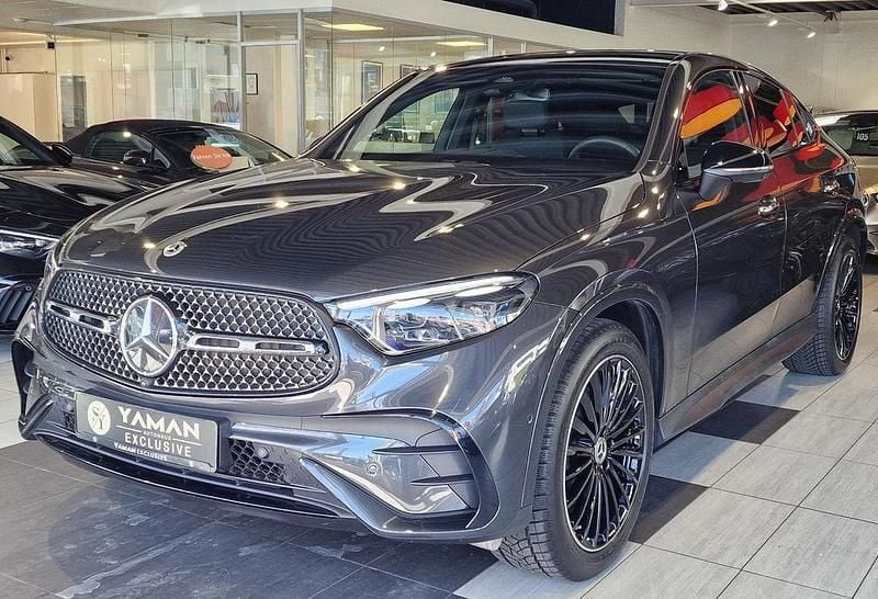 Grau Gebraucht 2024 Mercedes GLC300 AMG Coupé | 65.850 € (Guter Preis) - Bild 1/4