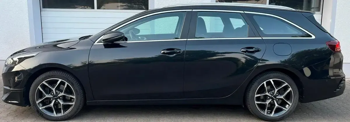 Gebraucht Kia Ceed Sportswagon 160 PS (117 kW) 2022 Schwarz Kombi