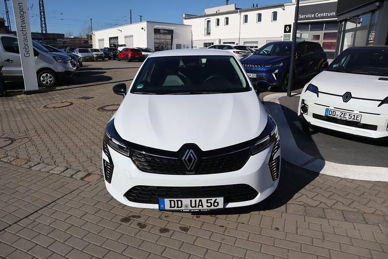 Gebraucht Renault Clio V Evolution 67 PS (49 kW) 2024 Weiß Limousine
