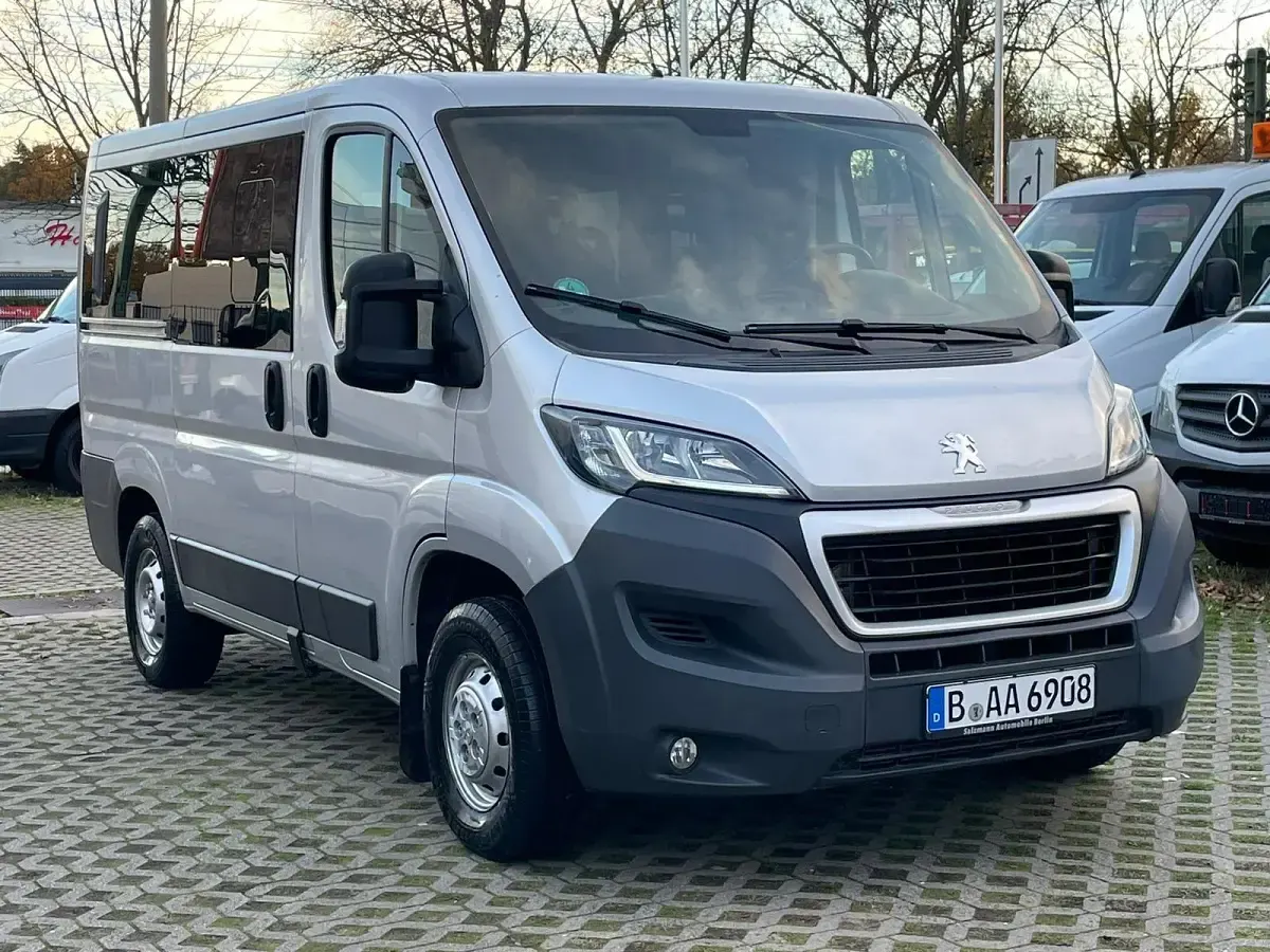 Occasion Peugeot Boxer 110 ch (80 kW) 2016 Argent Van