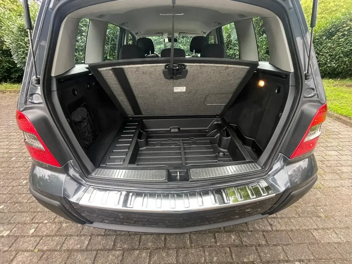 Gebraucht Mercedes GLK220 170 PS (125 kW) 2011 Grau SUV