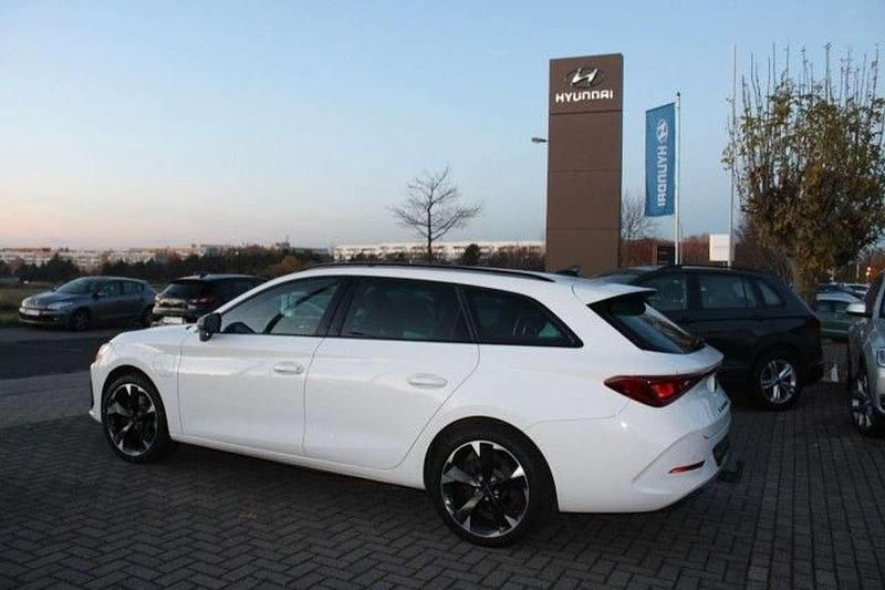 Gebraucht Cupra Leon 204 PS (150 kW) 2022 "candy" weiss Kombi