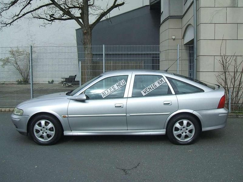 Gebraucht Opel Vectra 125 PS (91 kW) 2003 Silber Limousine