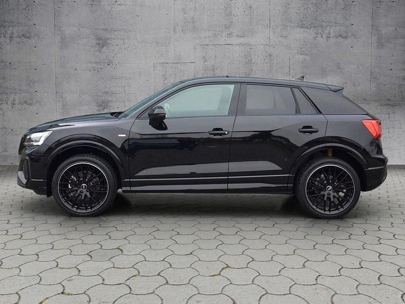 Neu Audi Q2 S-Line 150 PS (110 kW) 2026 Schwarz SUV