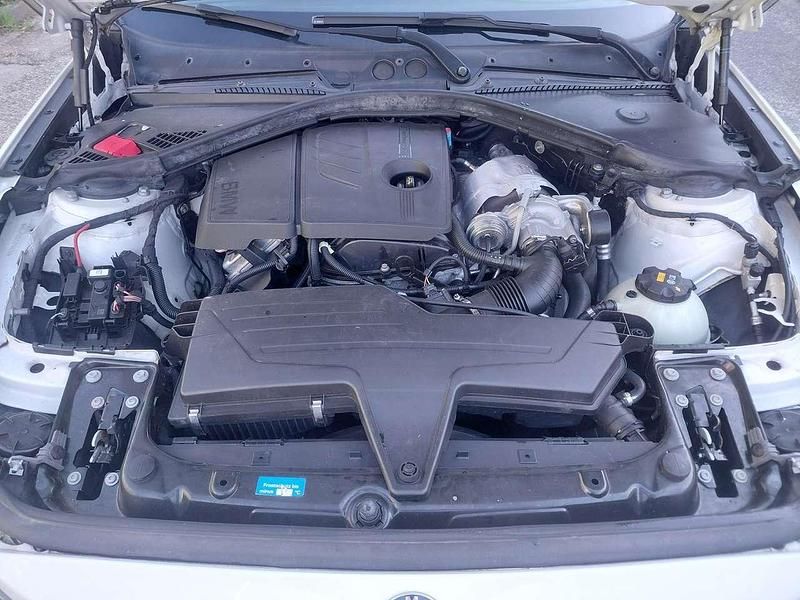 Gebraucht BMW 114 102 PS (75 kW) 2014 Weiß Kleinwagen