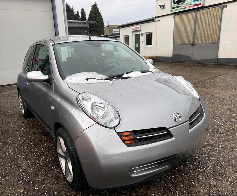 Gebraucht Nissan Micra 68 PS (50 kW) 2003 Silber Kleinwagen