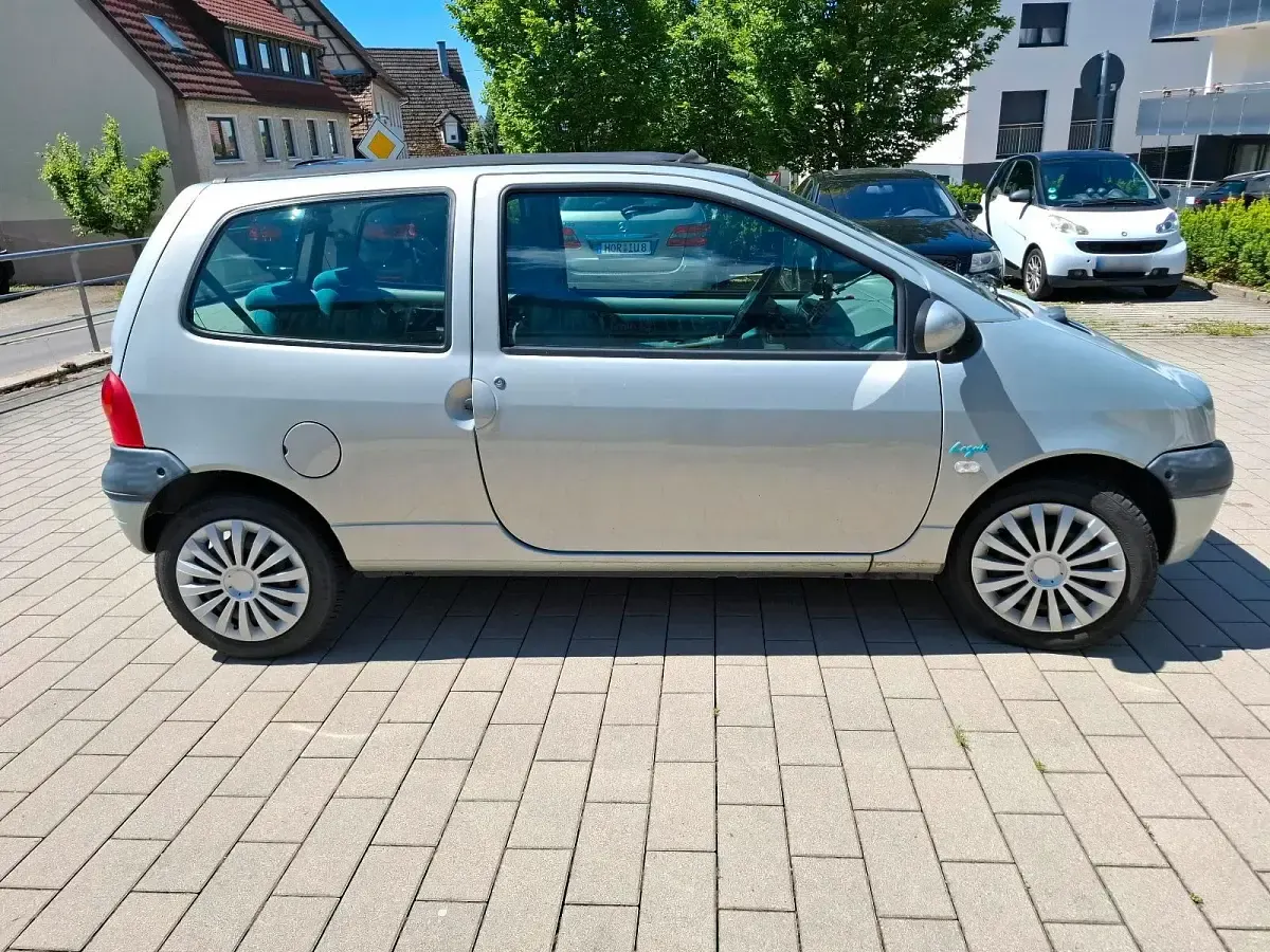 Gebraucht Renault Twingo 58 PS (42 kW) 2004 Silber Kleinwagen