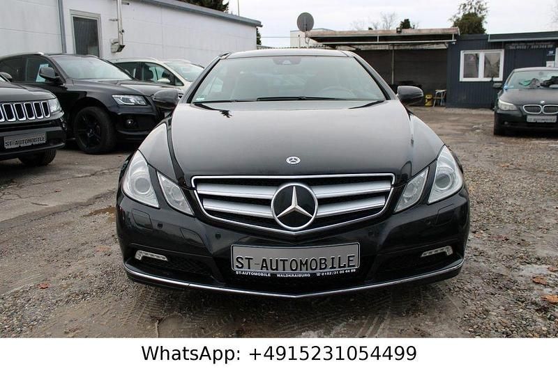 Gebraucht Mercedes E500 387 PS (284 kW) 2009 Schwarz Coupé