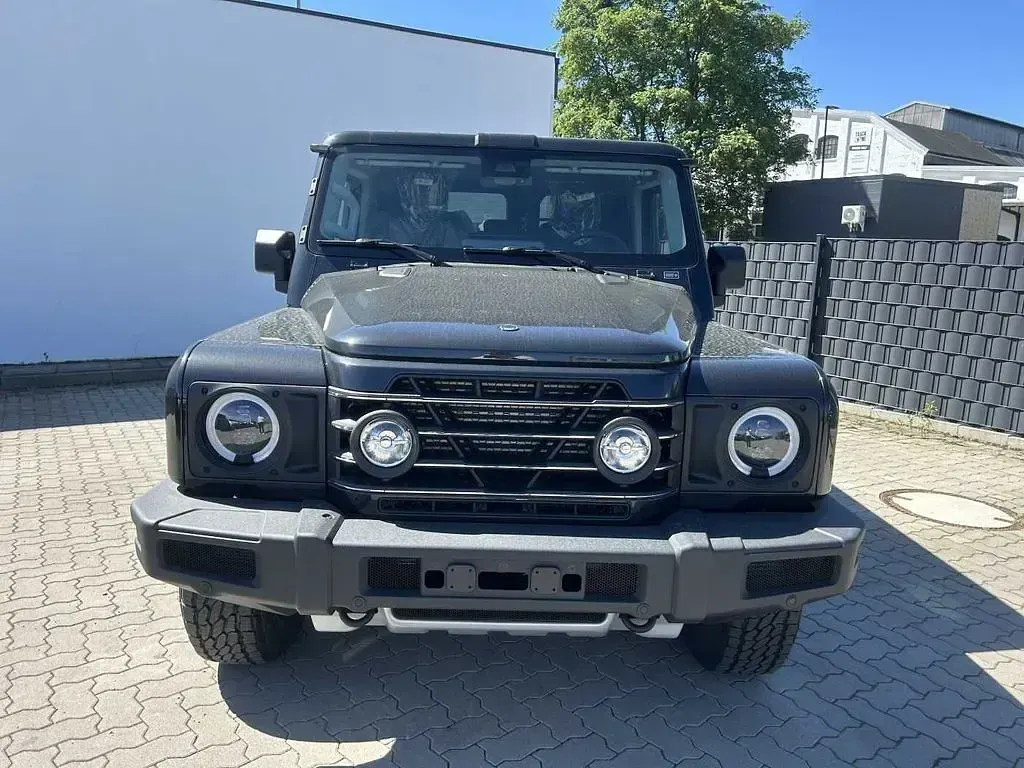 Neu Ineos Grenadier 249 PS (183 kW) 2026 Grau SUV