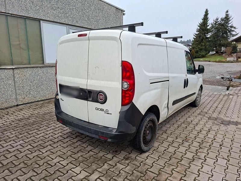 Gebraucht Fiat Doblò 70 PS (51 kW) 2014 Weiß Van / Kleinbus