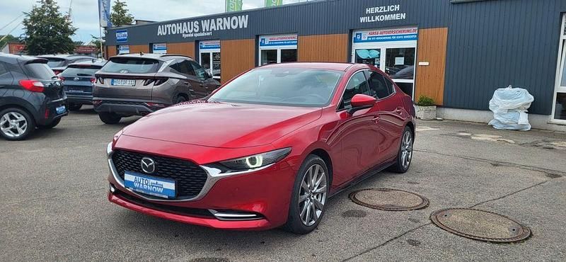 Rot (metallic) Gebraucht 2020 Mazda 3 Selection Limousine | 19.990 € (Guter Preis) - Bild 1/4