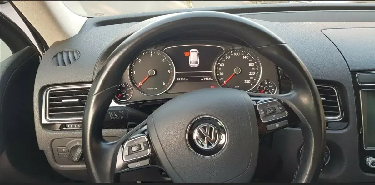 Gebraucht VW Touareg R-line 262 PS (192 kW) 2017 Weiß SUV