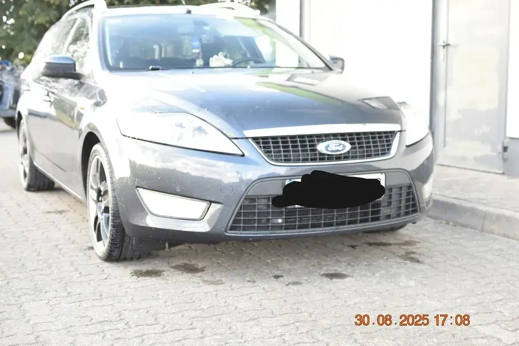 Gebraucht Ford Mondeo 140 PS (102 kW) 2009 Grau Limousine