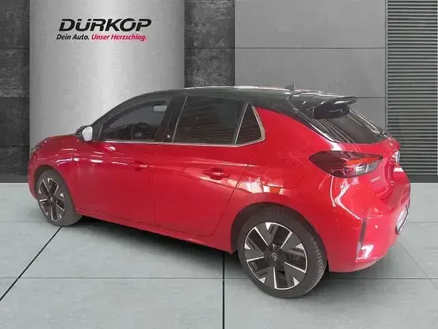 Gebraucht Opel Corsa-e GS Line 100 kW (136 PS) 2023 Kardio rot Kleinwagen