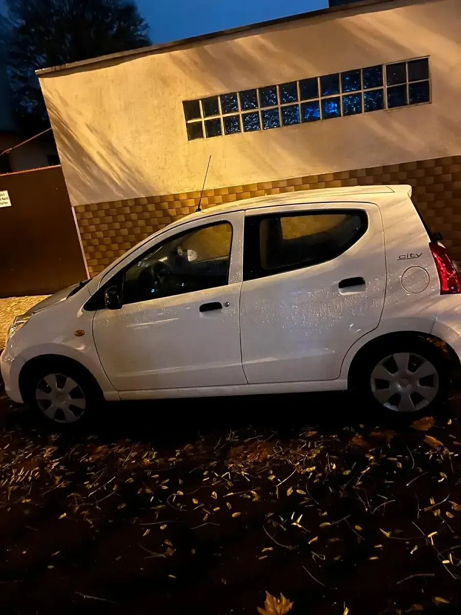 Gebraucht Suzuki Alto 68 PS (50 kW) 2011 Weiß Kleinwagen