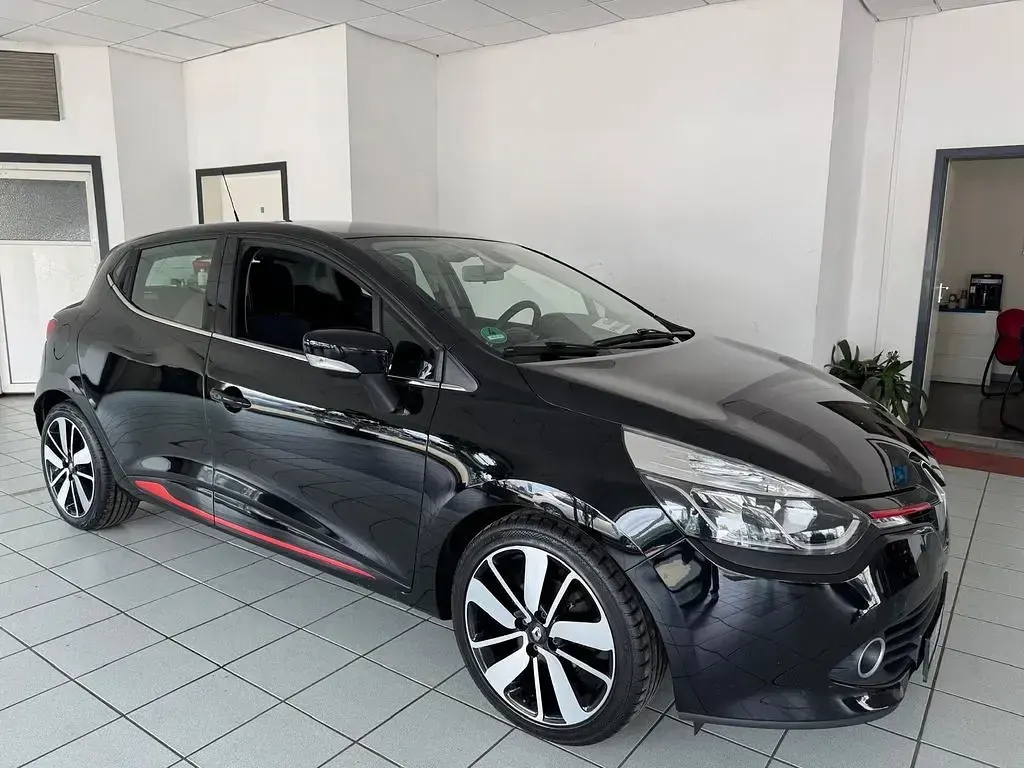 Gebraucht Renault Clio IV Luxe 90 PS (66 kW) 2015 Schwarz Limousine