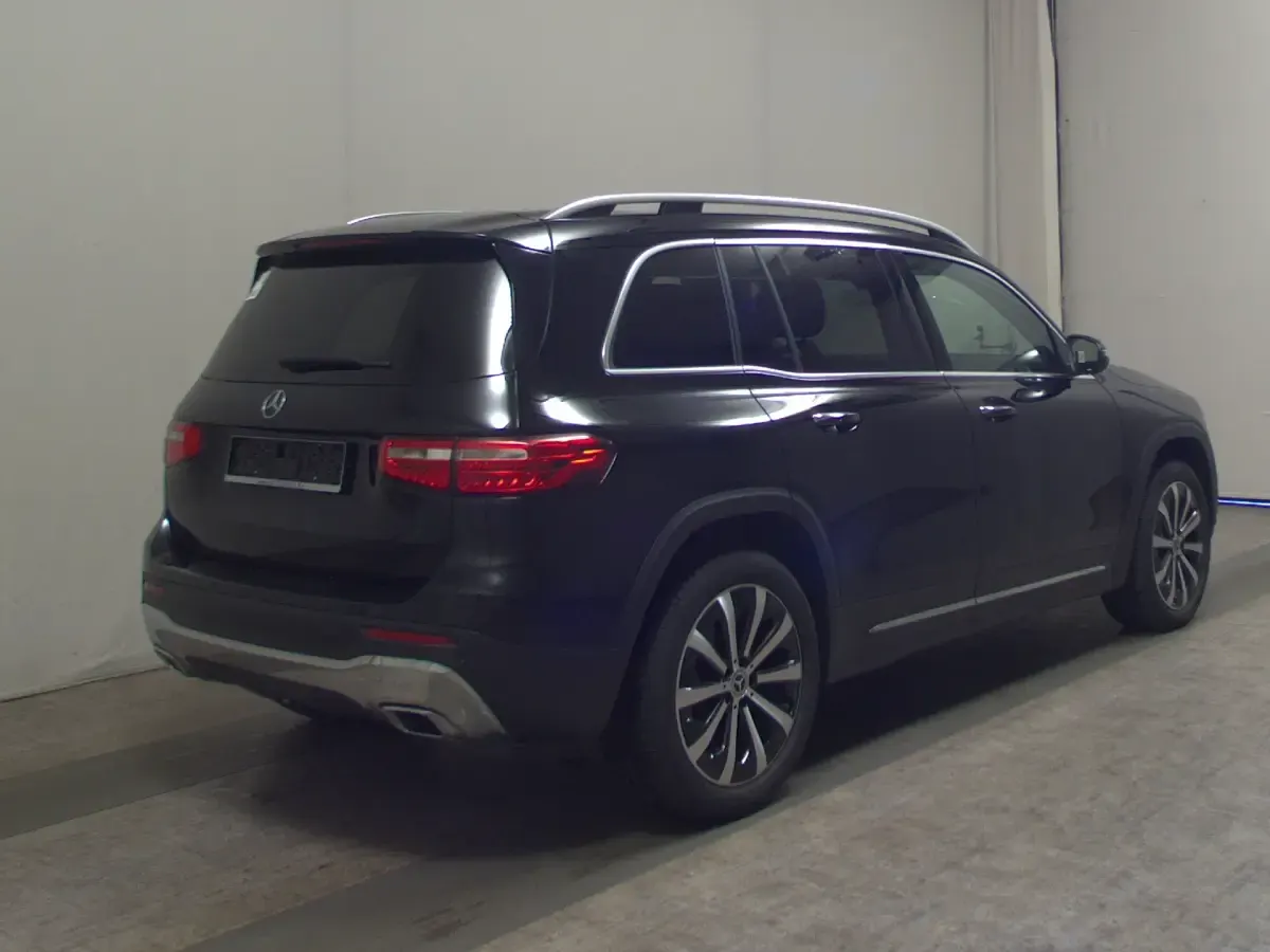 Gebraucht Mercedes GLB200 Progressive 150 PS (110 kW) 2023 Nachtschwarz unilack SUV