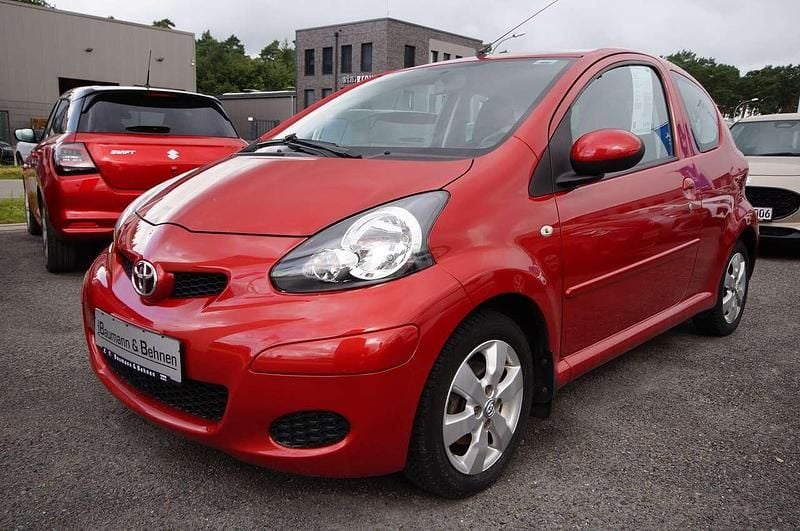 Navachorot mica Gebraucht 2011 Toyota Aygo Cool Kleinwagen | 4.740 € (Teuer) - Bild 1/4