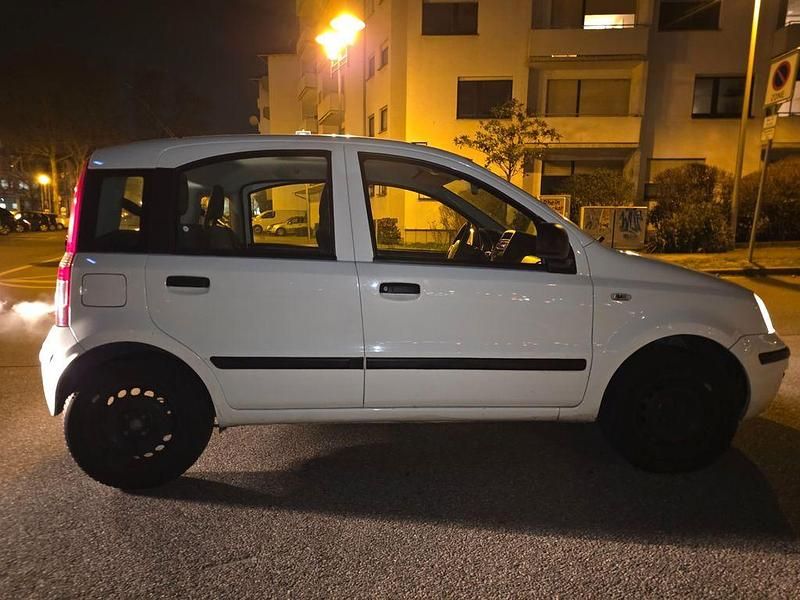 Gebraucht Fiat Panda 69 PS (50 kW) 2011 Weiß Kleinwagen