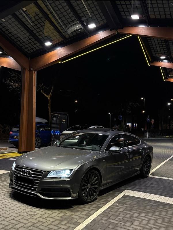 Grau Gebraucht 2012 Audi A7 S-Line Kleinwagen | 14.300 € (Fairer Preis) - Bild 1/4