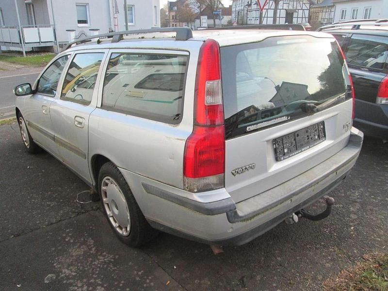 Gebraucht Volvo V70 170 PS (125 kW) 2003 Silber Kombi