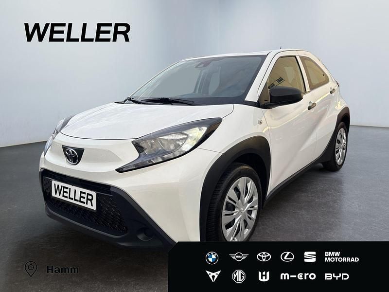 Weiß Gebraucht 2022 Toyota Aygo X SUV | 12.090 € (Guter Preis) - Bild 1/3