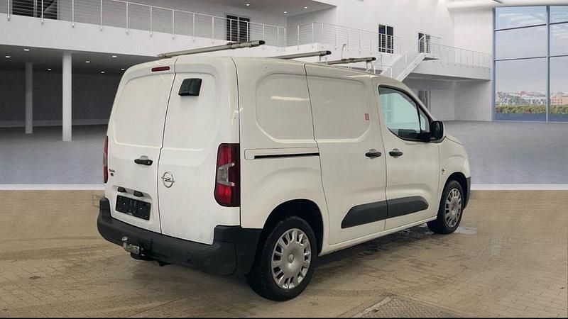 Gebraucht Opel Combo Edition 131 PS (96 kW) 2020 Weiß Van / Kleinbus