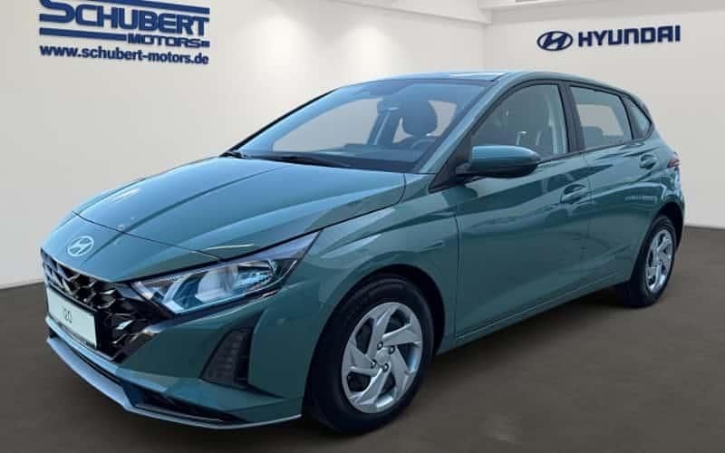 Grün Neu 2025 Hyundai i20 Select Limousine | 20.290 € (Guter Preis) - Bild 1/4