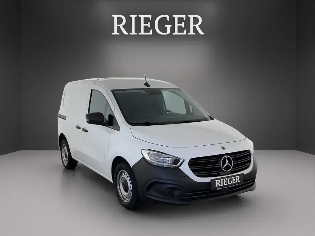 Gebraucht Mercedes Citan 110 95 PS (69 kW) 2023 Weiß Van / Kleinbus