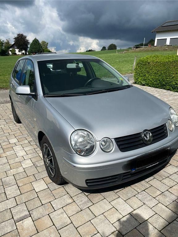 Gebraucht VW Polo Cricket 64 PS (47 kW) 2004 Silber Limousine