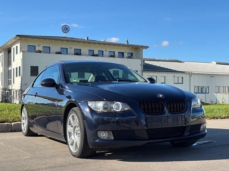 Second-hand BMW 320 170 CP (125 kW) 2007 Albastru Coupe