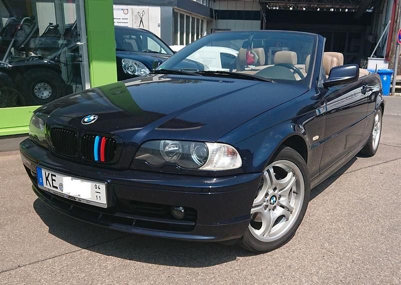 Gebraucht BMW 323 Cabriolet 170 PS (125 kW) 2000 Blau Cabrio