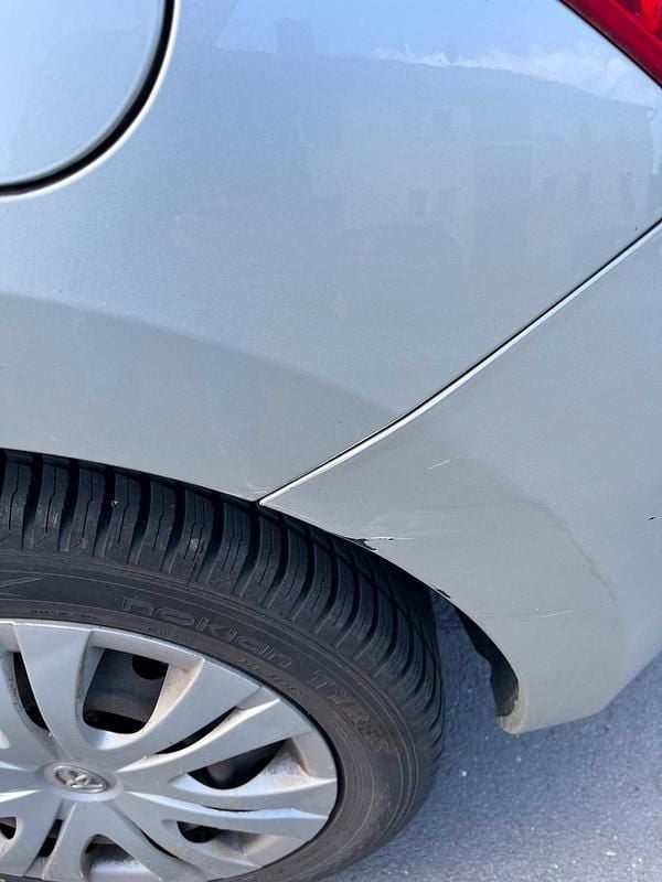 Gebraucht Toyota Auris 124 PS (91 kW) 2007 Grau Kleinwagen