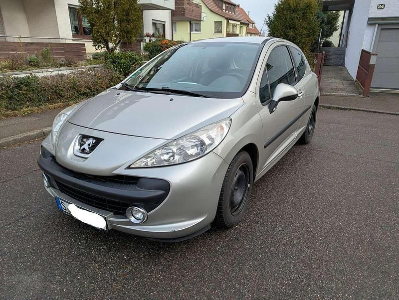 Grau Gebraucht 2009 Peugeot 207 Urban Move Kleinwagen | 1.480 € (Guter Preis) - Bild 1/4