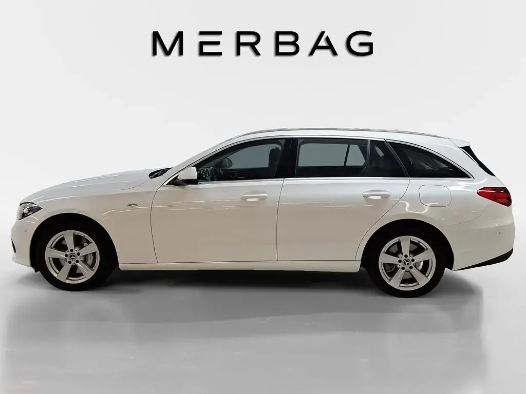 Gebraucht Mercedes C300e Advanced Plus 197 PS (144 kW) 2025 Weiß Limousine